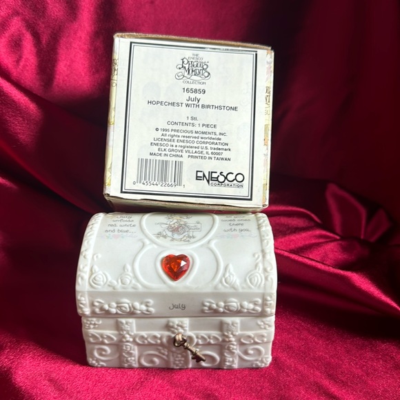 Precious moments - Picture 1 of 3